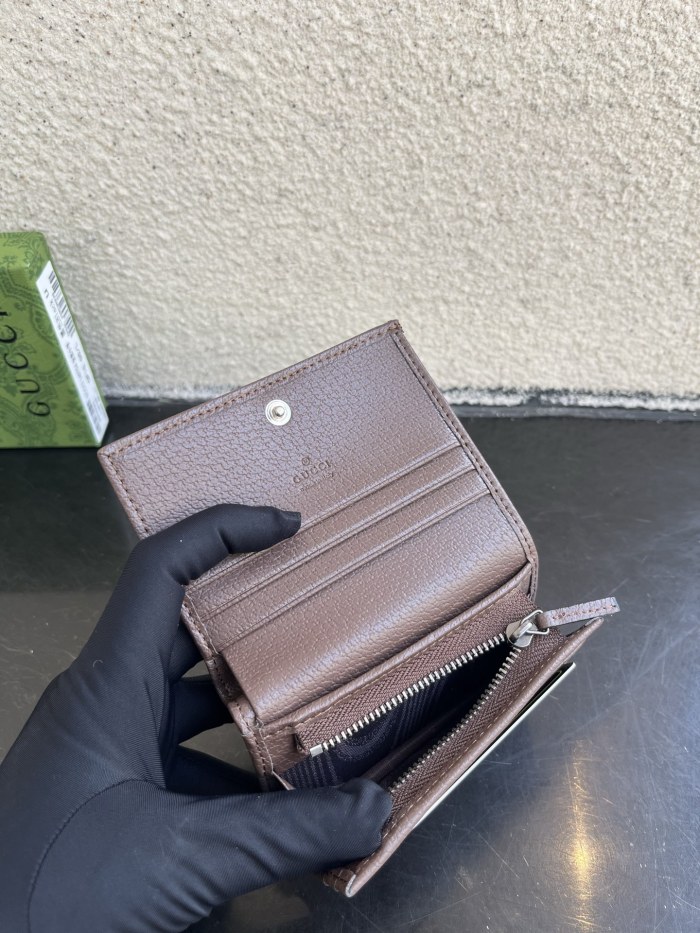 【即発】★ グッチ 男女兼用 折り財布 コピー  838487