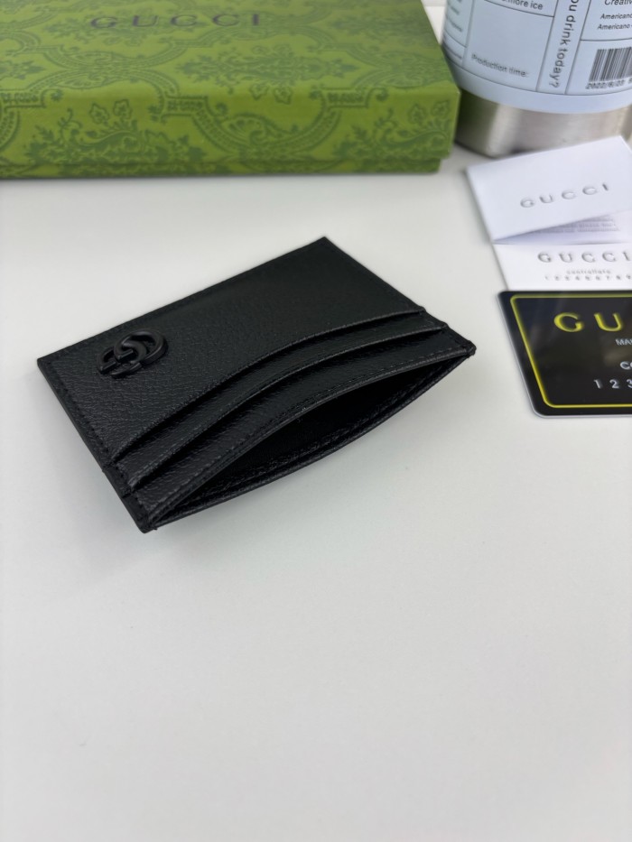 争奪戦  グッチ メンズ カードホルダー 偽物 657588