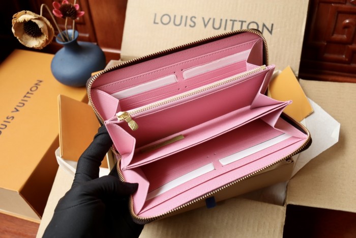 激安価格！ルイヴィトン 男女兼用 長財布 偽物 M81638