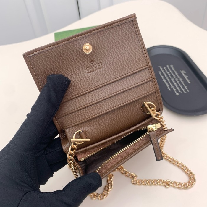世界中で大人気♪  グッチ レディース 折り財布 偽物 94008