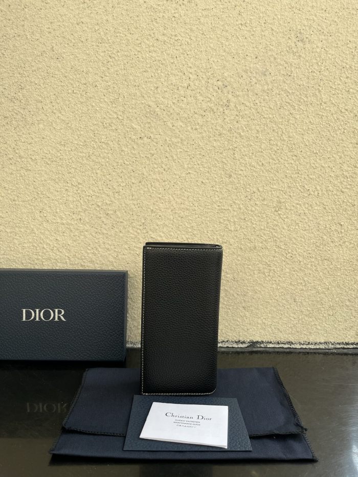 入手困難！ディオール メンズ 長財布 スーパーコピー C330
