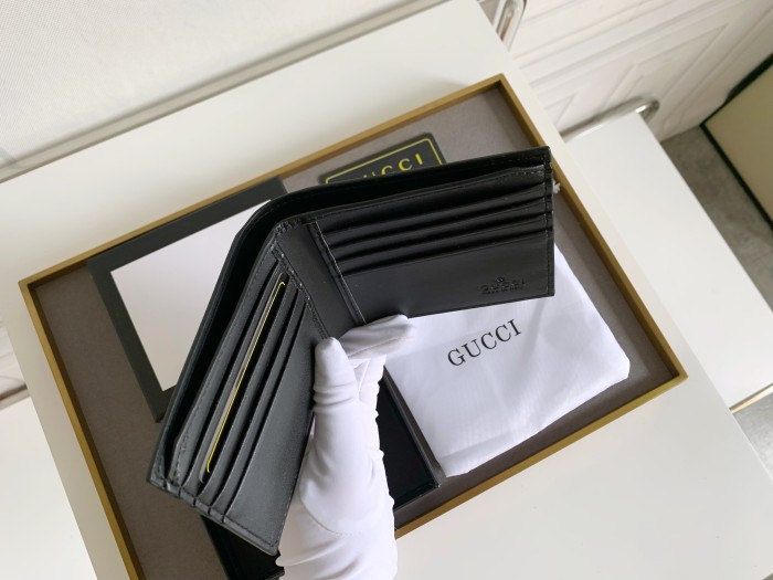 絶対欲しい！ グッチ メンズ 折り財布 偽物 451268