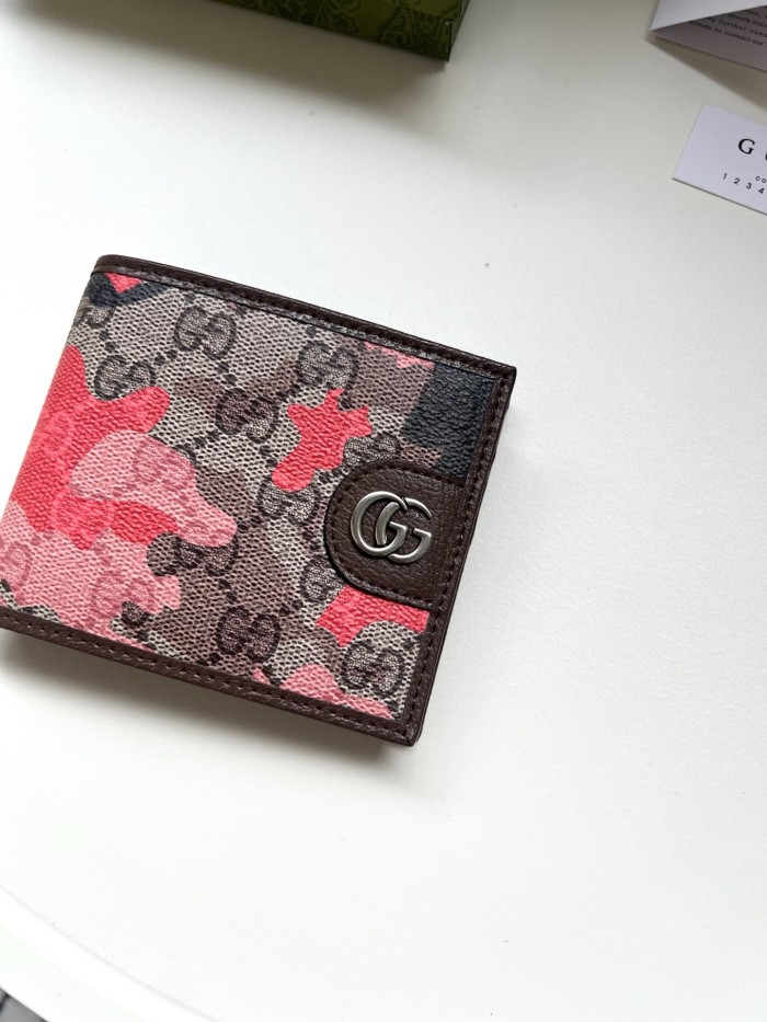 ☆超人気☆ グッチ レディース 折り財布 コピー 834272