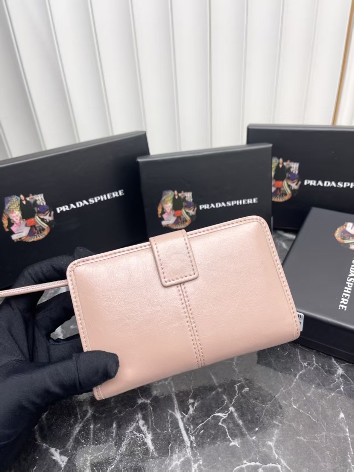 世界中で大人気♪  プラダ レディース 折り財布 偽物 318