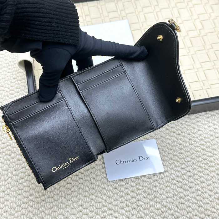送料込 ディオール 男女兼用 折り財布 スーパーコピー S5652