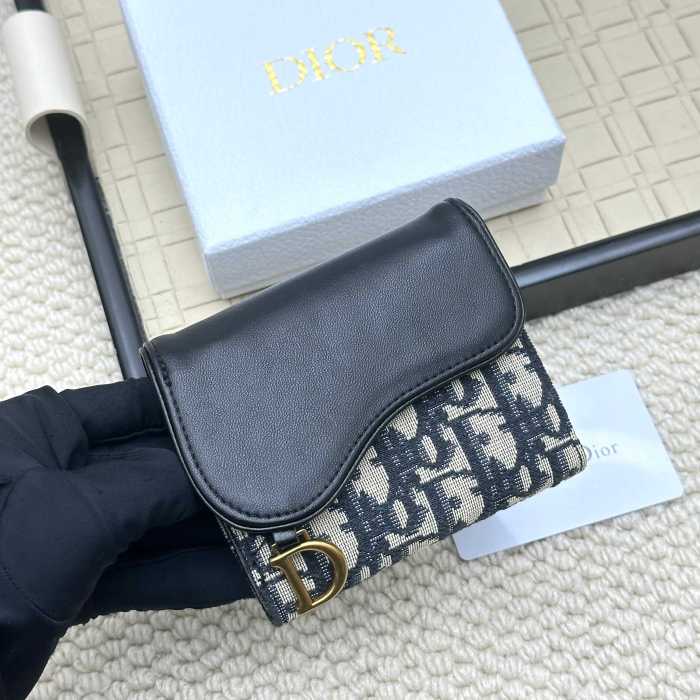 送料込 ディオール 男女兼用 折り財布 スーパーコピー S5652