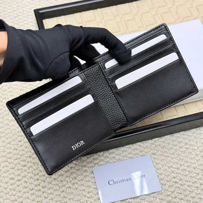 入手困難品！ディオール メンズ 折り財布 偽物 027