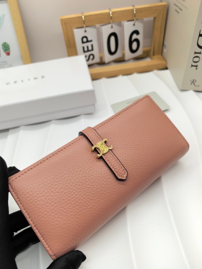 肌触り最高な セリーヌ レディース 長財布 コピー 8635