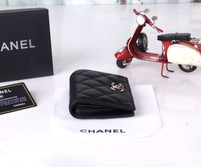 激安価格！ シャネル レディース 折り財布 スーパーコピー 22068