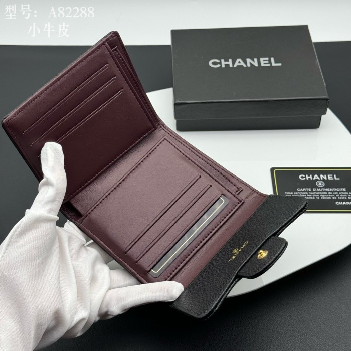 争奪戦 シャネル レディース 折り財布 コピー A82288