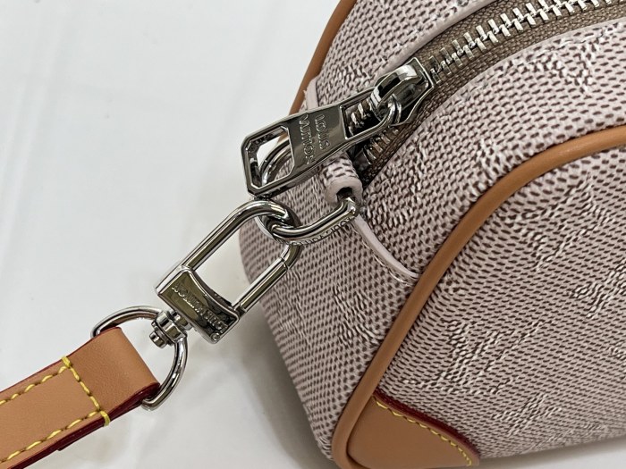 入手困難品！ルイヴィトン レディース ショルダーバッグ スーパーコピー M26937