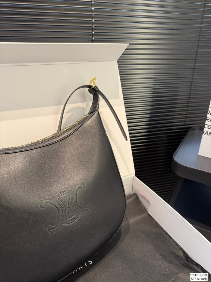 人気爆発☆ セリーヌ レディース ショルダーバッグ スーパーコピー 6089