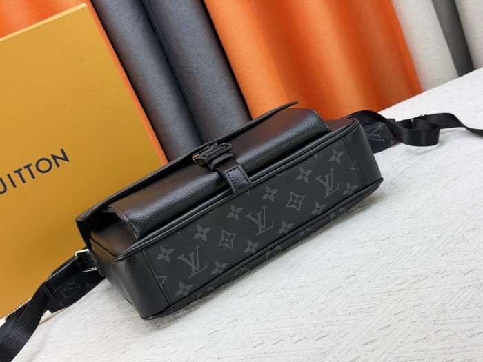 高品質 ルイヴィトン メンズ ショルダーバッグ 偽物 M30746