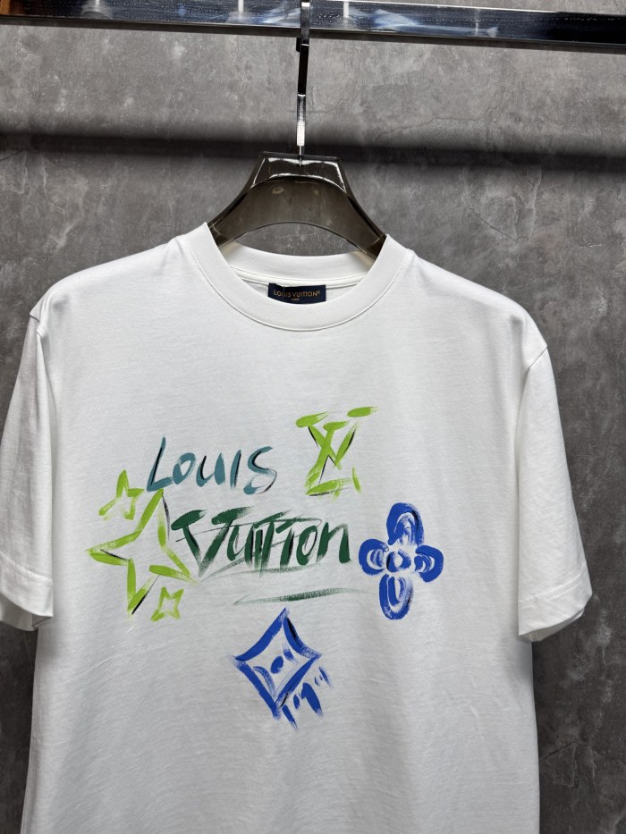 日本未入荷 2026 ルイヴィトン 新作 半袖Tシャツ 偽物