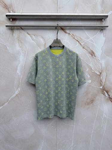 肌触り最高な 2026 ルイヴィトン 新作 半袖Tシャツ コピー