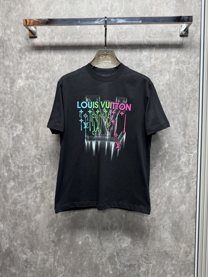 おすすめ 2026 ルイヴィトン 新作 半袖Tシャツ スーパーコピー