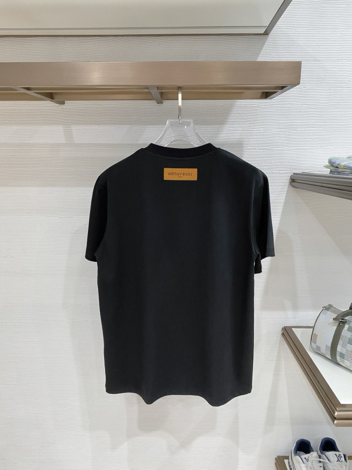 ☆超人気☆ 2026 ルイヴィトン 新作 半袖Tシャツ コピー