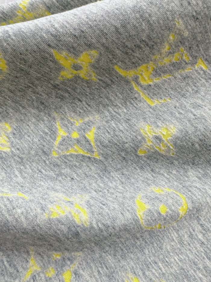 肌触り最高な 2026 ルイヴィトン 新作 半袖Tシャツ コピー