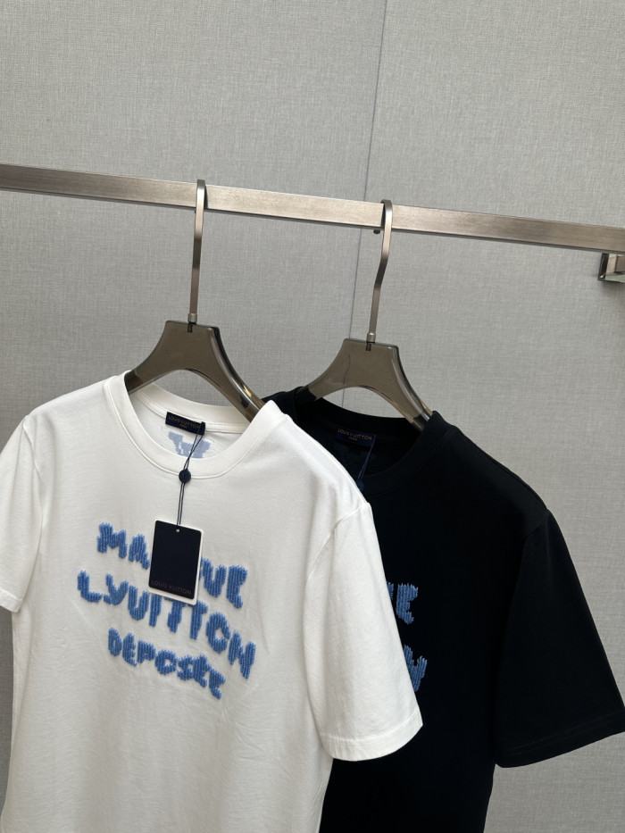 超希少！2026 ルイヴィトン 新作 半袖Tシャツ 偽物