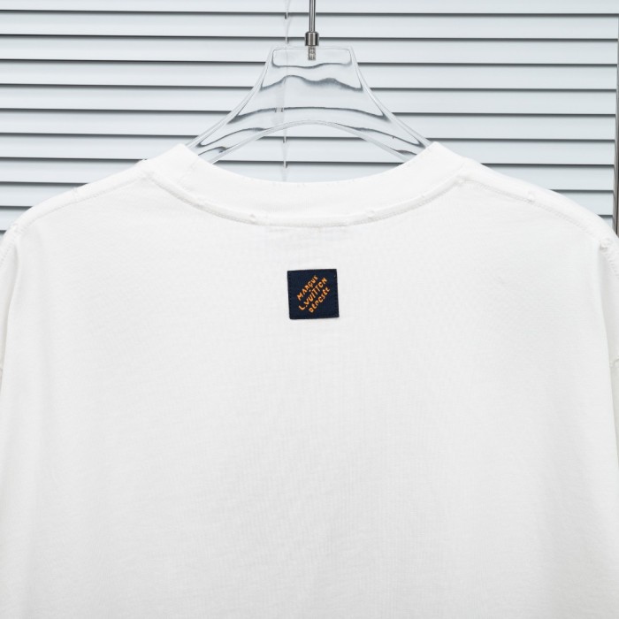 高品質♪♪♪ 2026 ルイヴィトン 新作 半袖Tシャツ 偽物