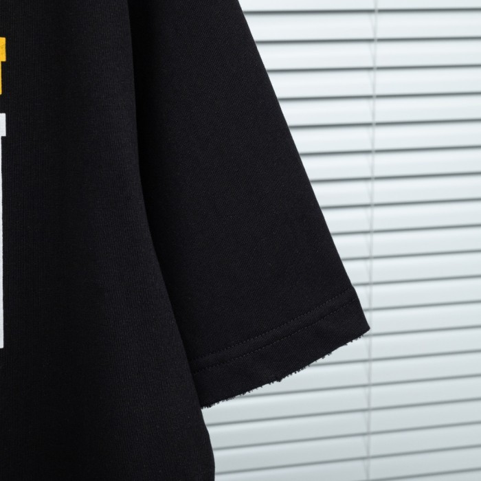 世界中で大人気♪ 2026 ルイヴィトン 新作 半袖Tシャツ コピー