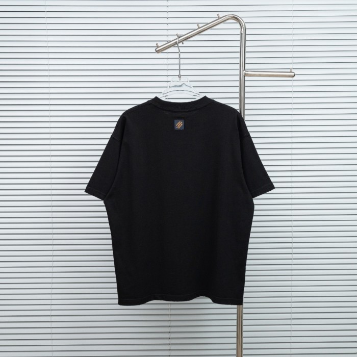 人気No1★ 2026 ルイヴィトン 新作 半袖Tシャツ スーパーコピー