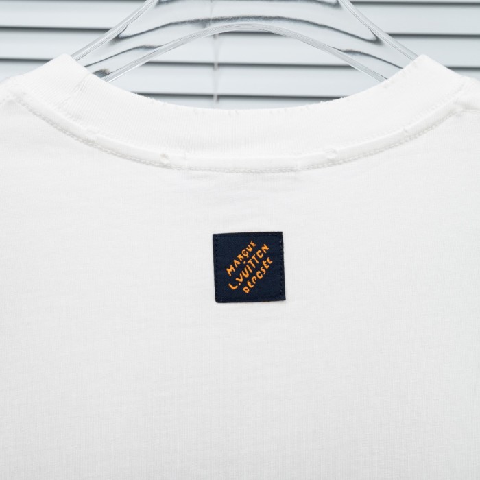 高品質♪♪♪ 2026 ルイヴィトン 新作 半袖Tシャツ 偽物