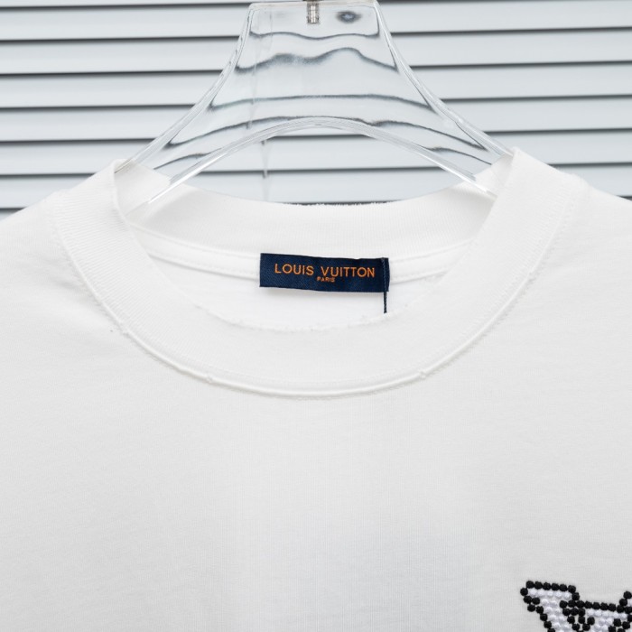 新色登場☆ 2026 ルイヴィトン 新作 半袖Tシャツ コピー
