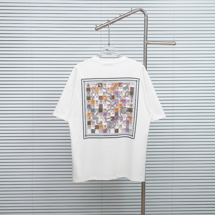 日本未入荷 2026 ルイヴィトン 新作 半袖Tシャツ 偽物
