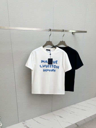 超希少！2026 ルイヴィトン 新作 半袖Tシャツ 偽物