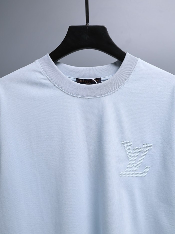 売上総額１位！2026 ルイヴィトン 新作 半袖Tシャツ コピー
