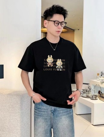定番人気！2026 ルイヴィトン 新作 半袖Tシャツ 偽物