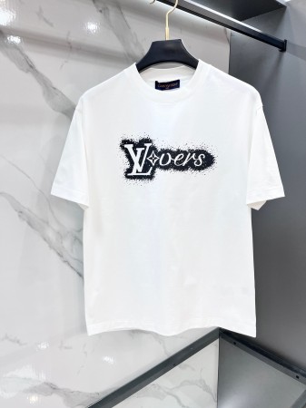《人気★》2026 ルイヴィトン 新作 半袖Tシャツ スーパーコピー 2色