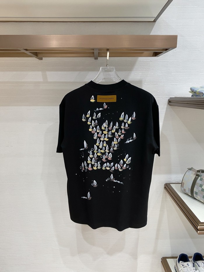 激安価格！2026 ルイヴィトン 新作 半袖Tシャツ スーパーコピー