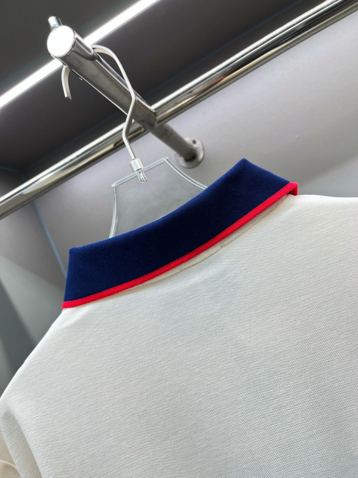 【即発】★ 2026 グッチ 新作 半袖Tシャツ スーパーコピー