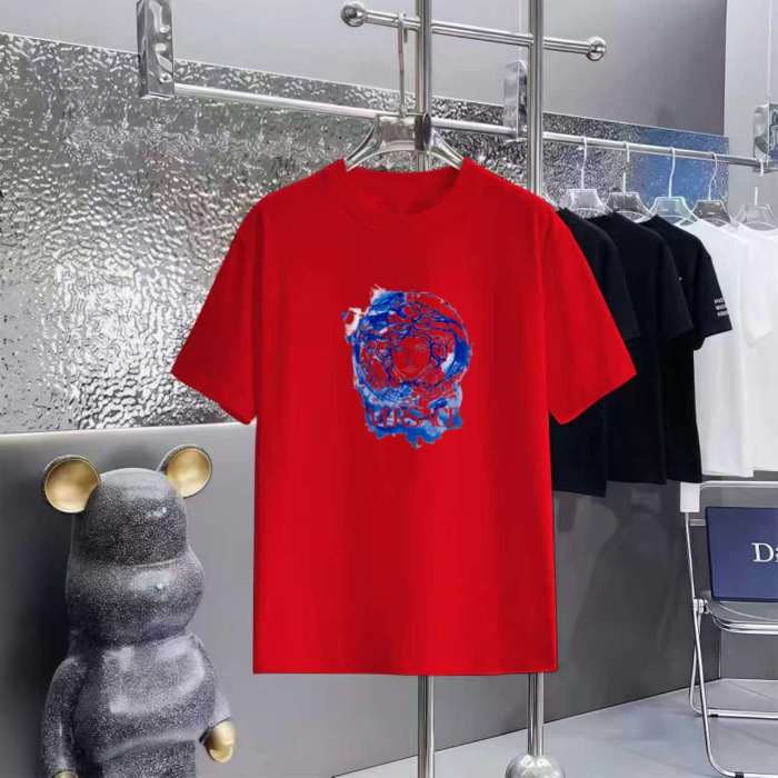 完売必至 2026 ヴェルサーチェ 新作 半袖Tシャツ 偽物