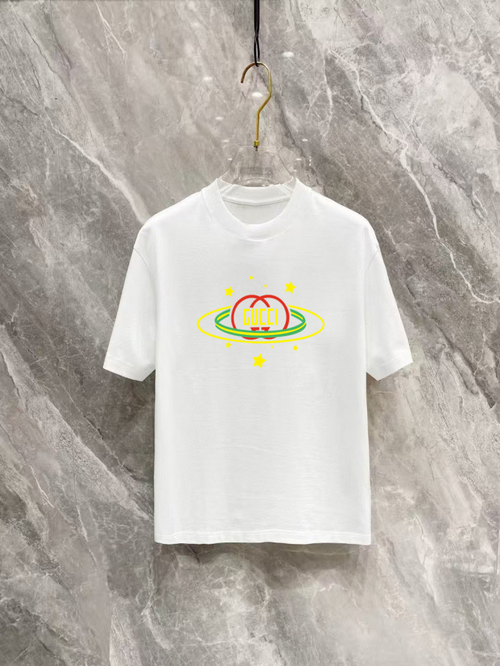 世界中で大人気♪ 2026 グッチ 新作 半袖Tシャツ コピー 2色