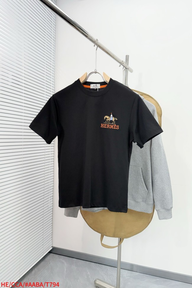 新色登場☆  2026 エルメス 新作 半袖Tシャツ コピー
