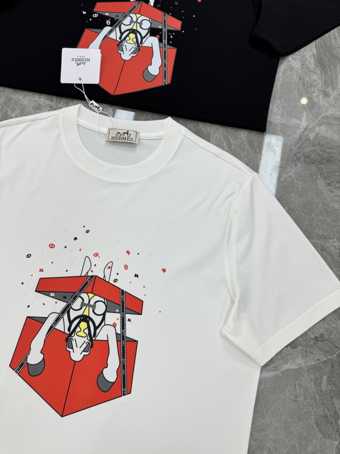 日本未入荷  2026 エルメス 新作 半袖Tシャツ コピー