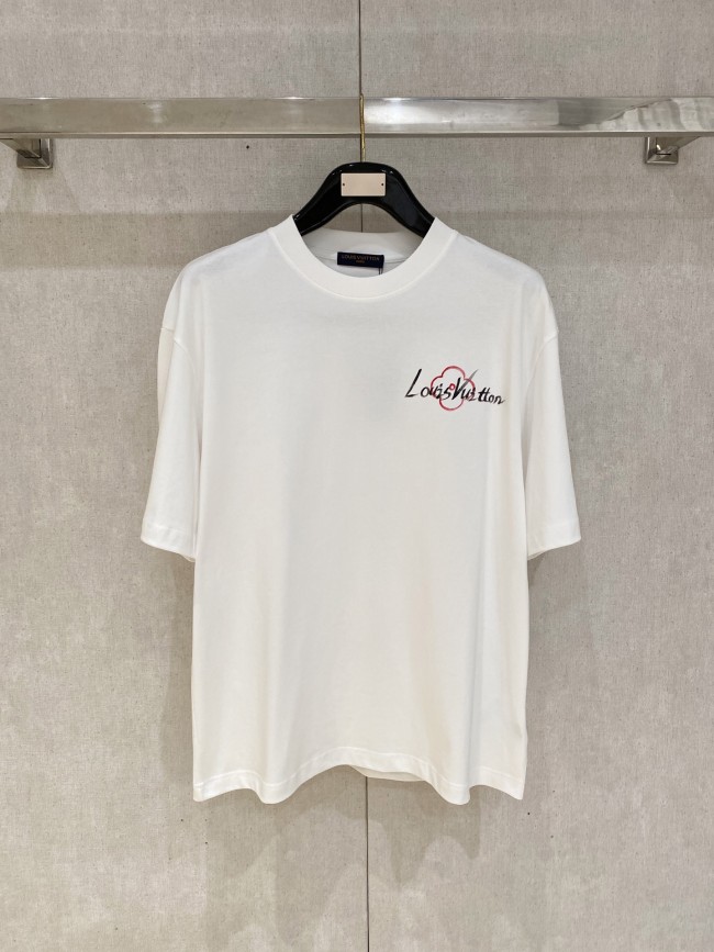 超希少！2026 ルイヴィトン 新作 半袖Tシャツ 偽物