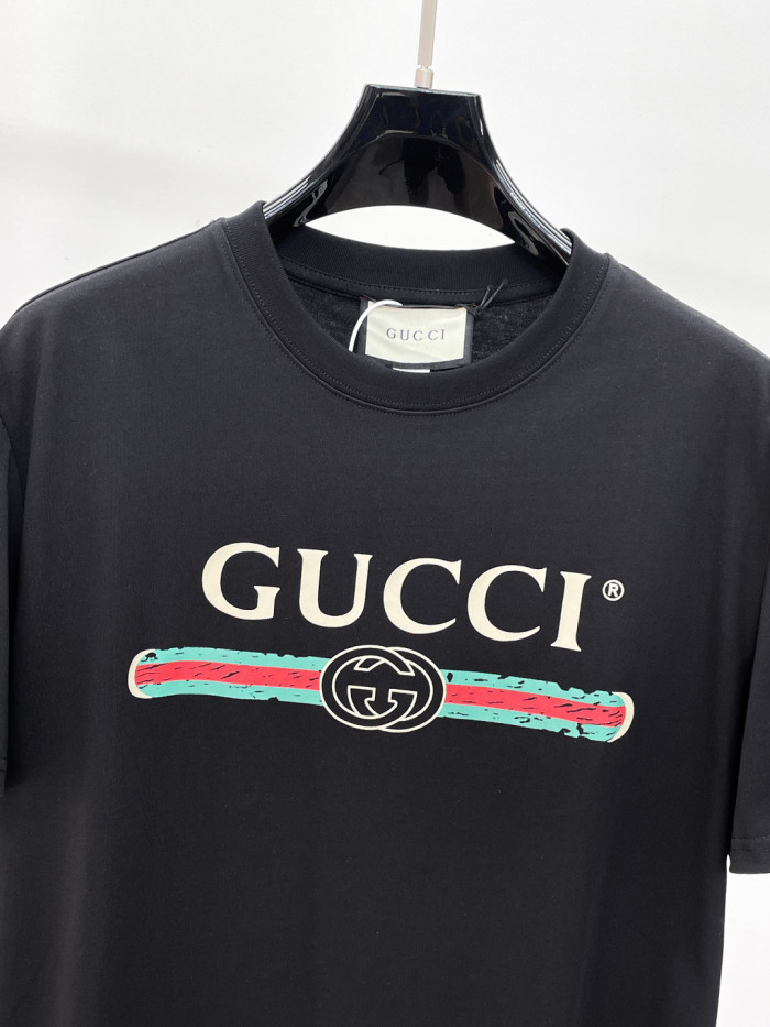 即発送！2026 グッチ 新作 半袖Tシャツ コピー
