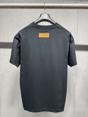 《人気★》2026 ルイヴィトン 新作 半袖Tシャツ スーパーコピー