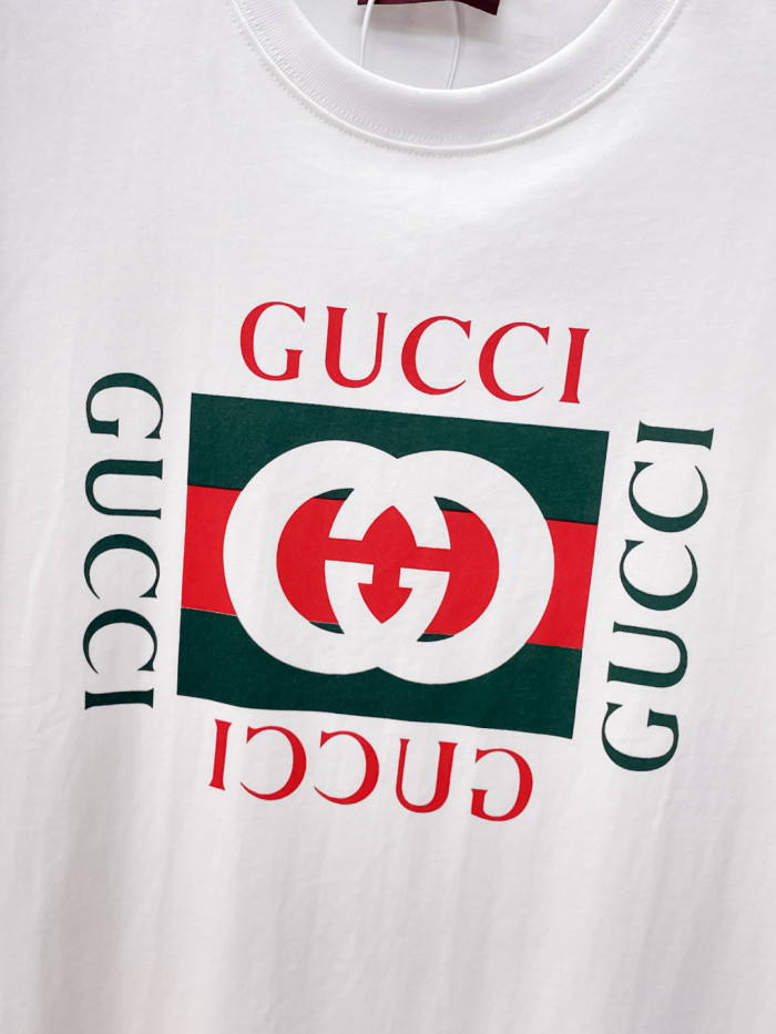 絶対欲しい！2026 グッチ 新作 半袖Tシャツ 偽物