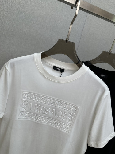 おすすめ 2026 ヴェルサーチェ 新作 半袖Tシャツ コピー