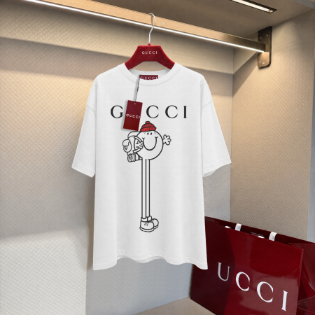 完売必至 2026 グッチ 新作 半袖Tシャツ コピー