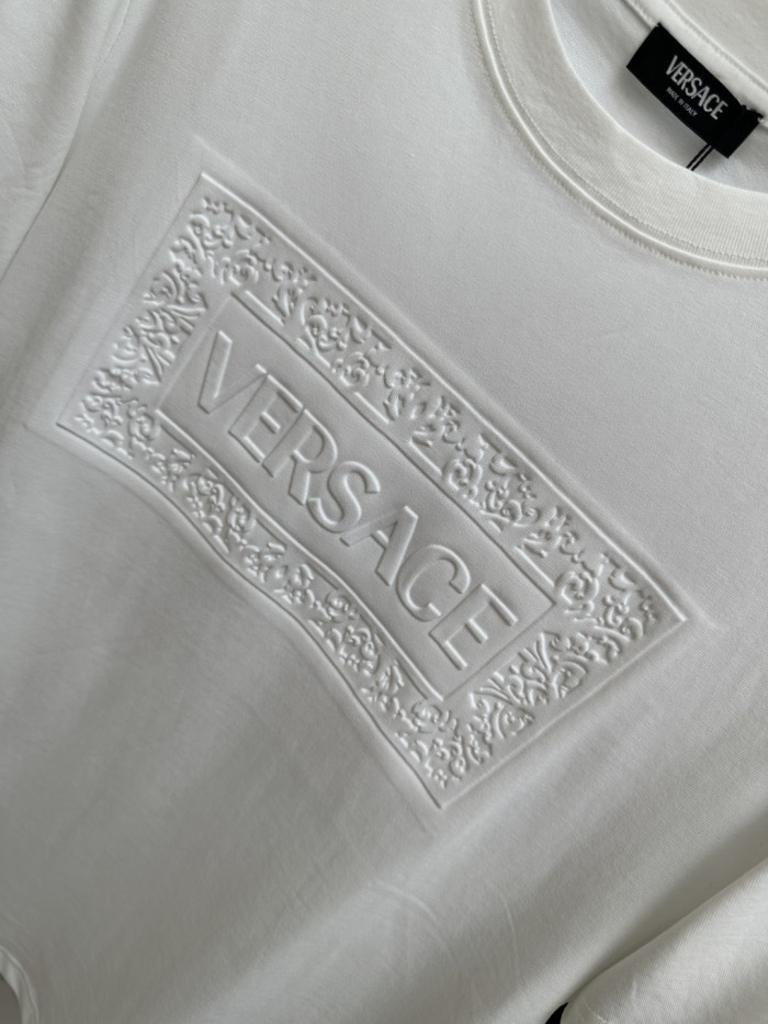 おすすめ 2026 ヴェルサーチェ 新作 半袖Tシャツ コピー