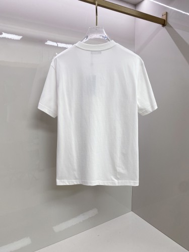 絶対欲しい！ 2026 ヴェルサーチェ 新作 半袖Tシャツ コピー 2色