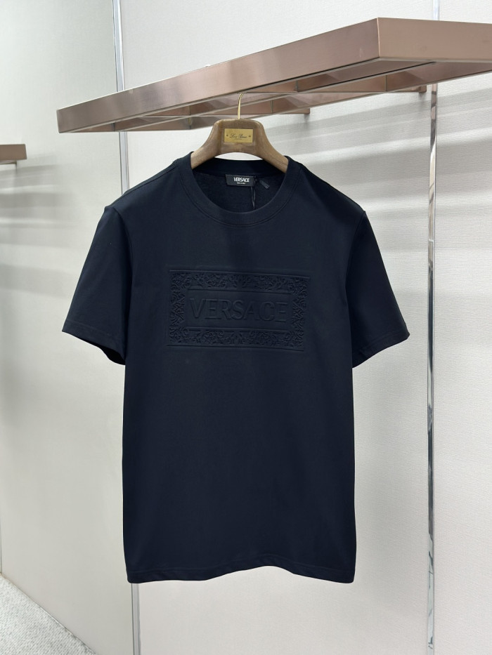 定番人気！ 2026 ヴェルサーチェ 新作 半袖Tシャツ コピー