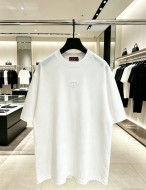 【即発】★ 2026 グッチ 新作 半袖Tシャツ 偽物