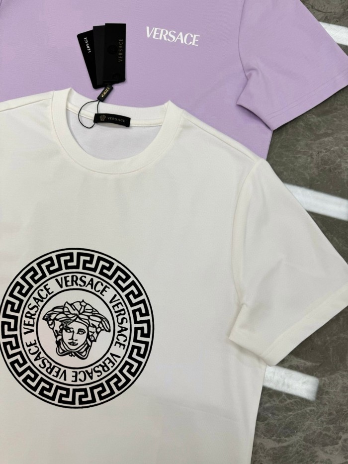 注目度抜群！  2026 ヴェルサーチェ 新作 半袖Tシャツ コピー